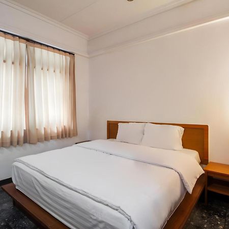 Capital O 93809 Wida Hotel ليجيان المظهر الخارجي الصورة