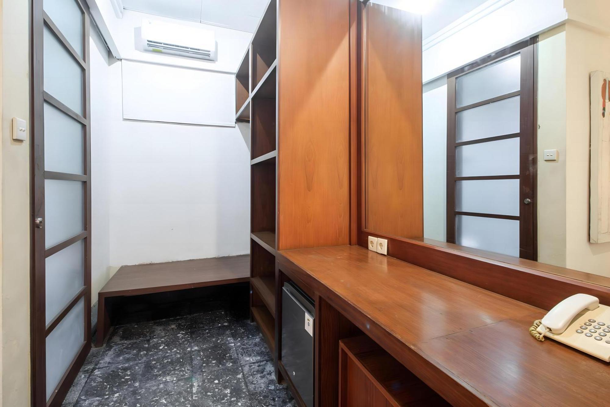 Capital O 93809 Wida Hotel ليجيان المظهر الخارجي الصورة