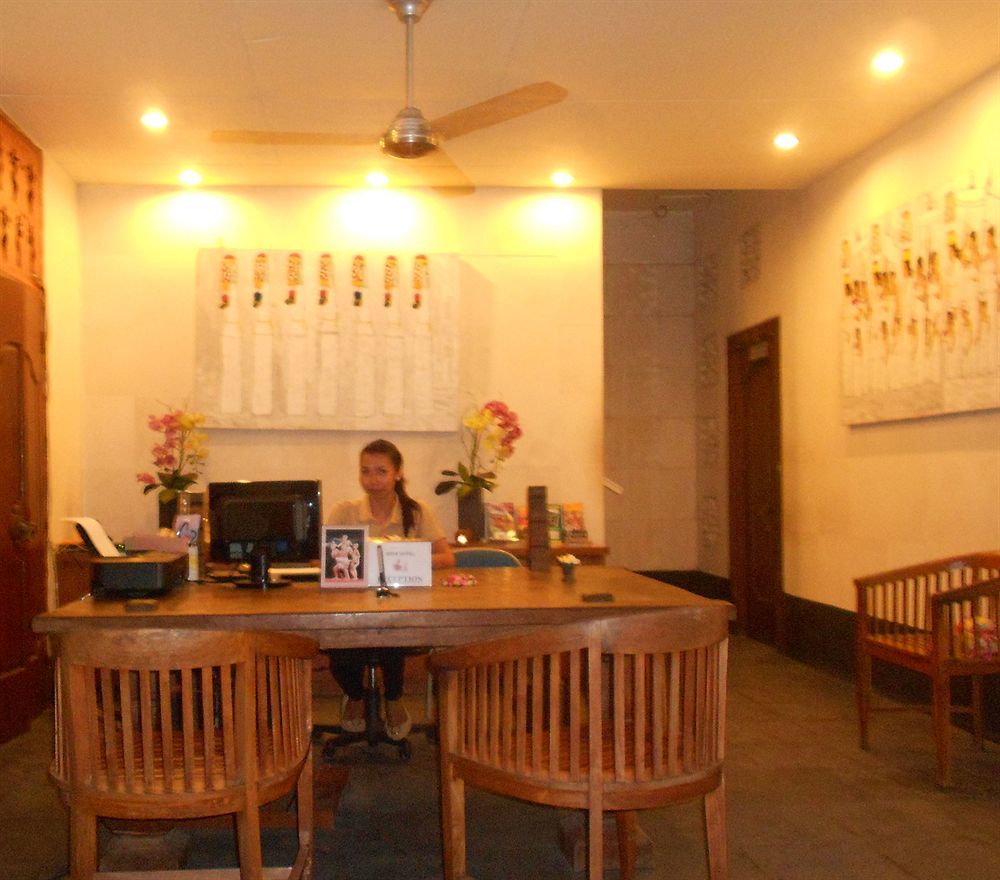 Capital O 93809 Wida Hotel ليجيان المظهر الخارجي الصورة